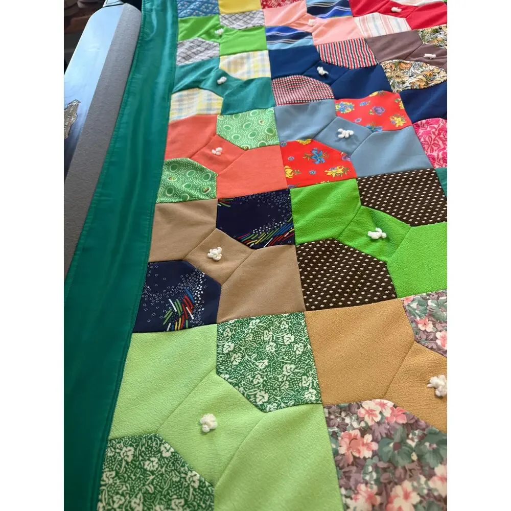 Vintage Handmade Double Knit Polyester Bow Tie Patchwork Tied Quilt Queen